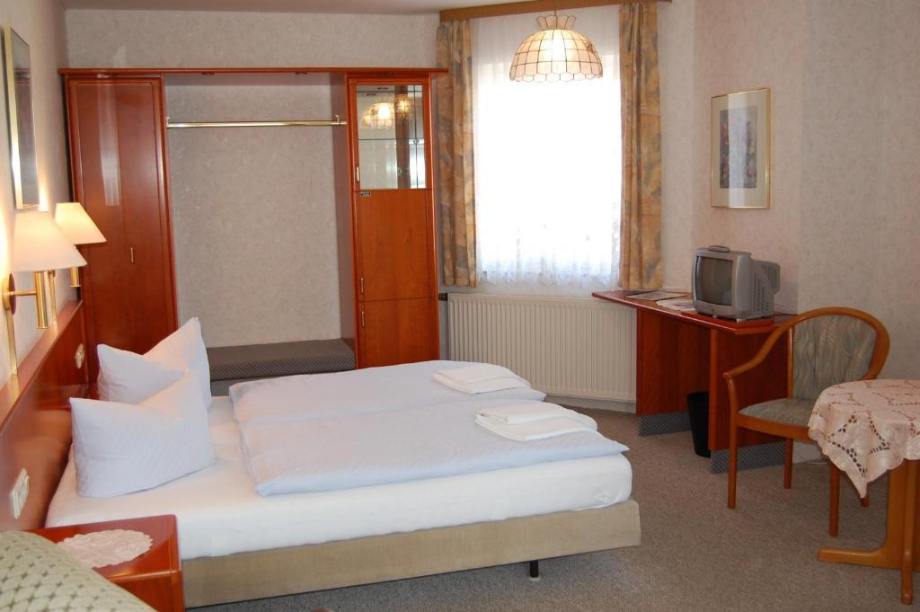 Rennstieg-Hotel Rettelbusch Kammerforst Rum bild